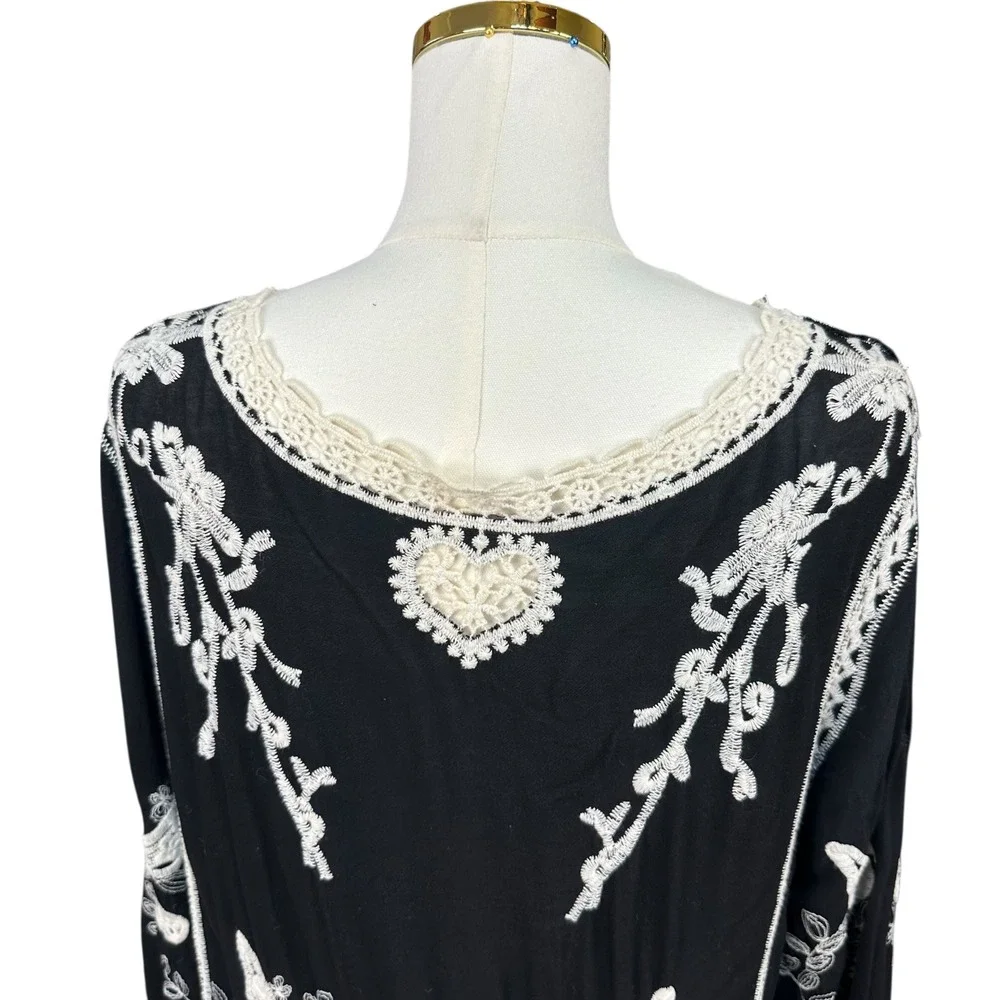 Boho Embroidered Bird Heart Lace Trim V-Neck Tunic Dress Black White 3/4 Sleeve - Picture 3 of 8